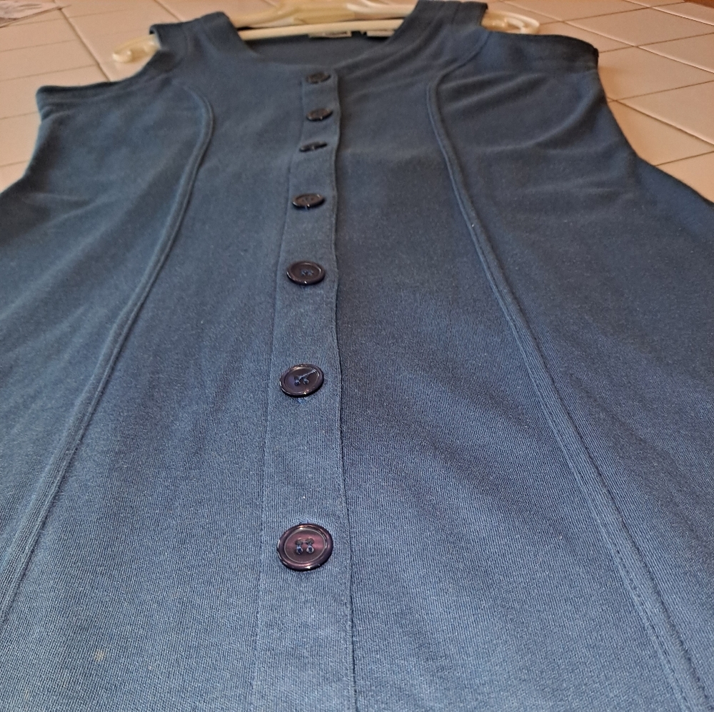 Basic Editions Navy Blue Sleeveless Button Up Min… - image 8